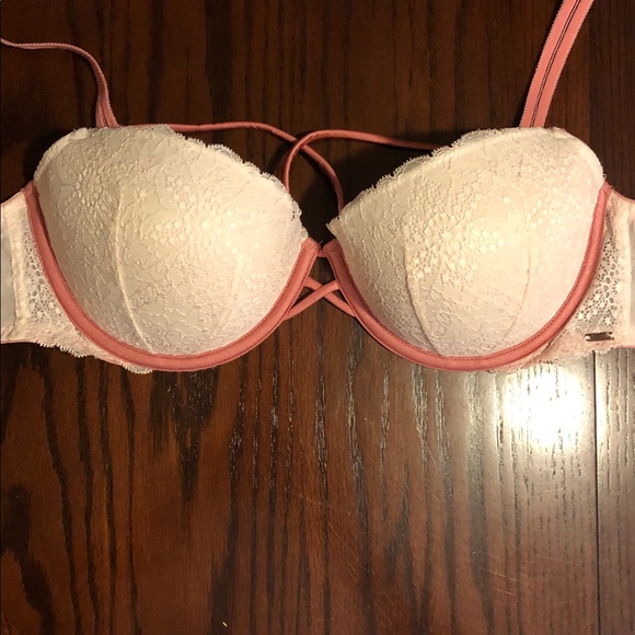 32 DDD Quantity 3 34 DD Quantity 2 - Picture 3 of 10